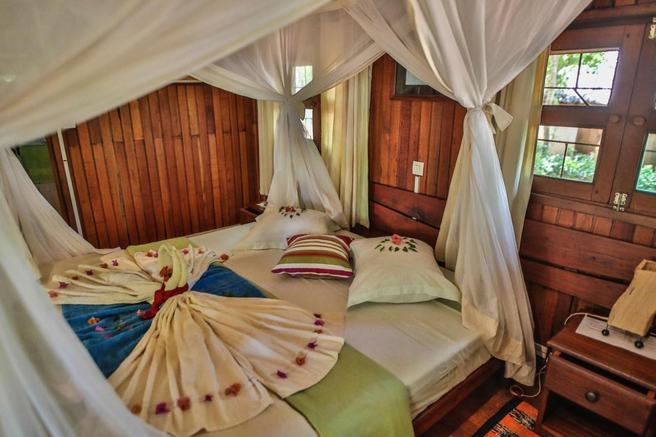 Hotel Olympe De Bemaraha à Bekopaka Extérieur photo