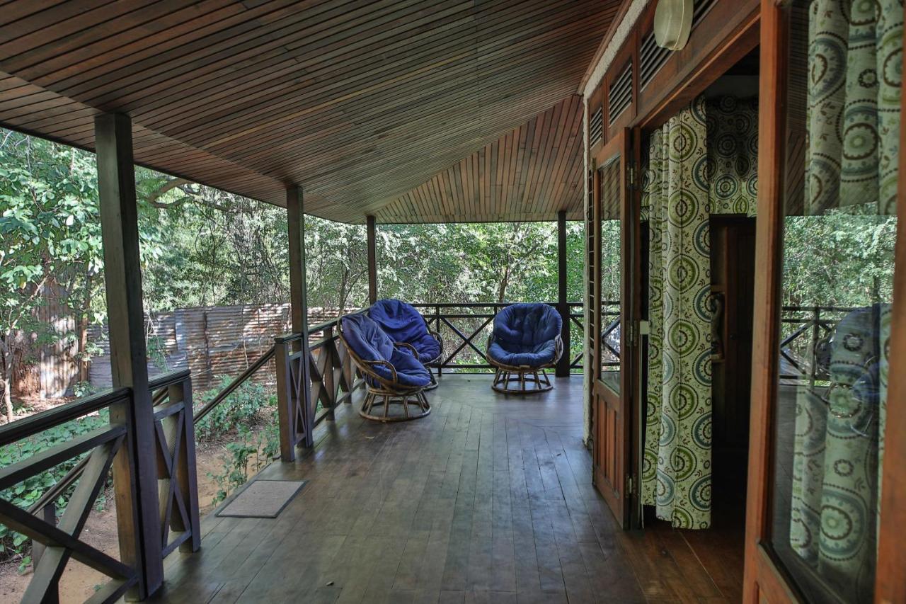 Hotel Olympe De Bemaraha à Bekopaka Extérieur photo